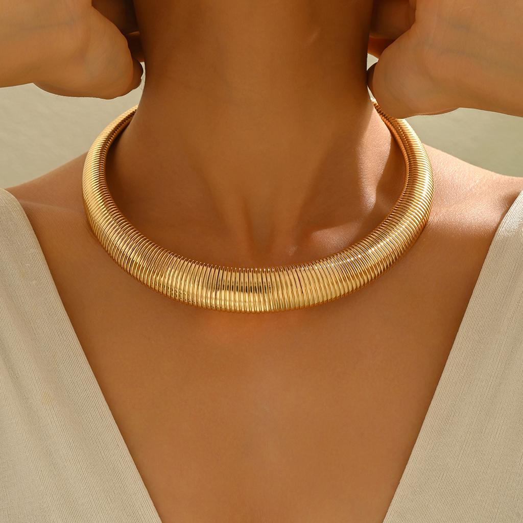 Stal nierdzewna Przesadny Ciężki Metal Gruby Torques Naszyjnik Choker dla Kobiet Trend Vintage Gruba Łańcuchowa Biżuteria Steampunk Mężczyźni