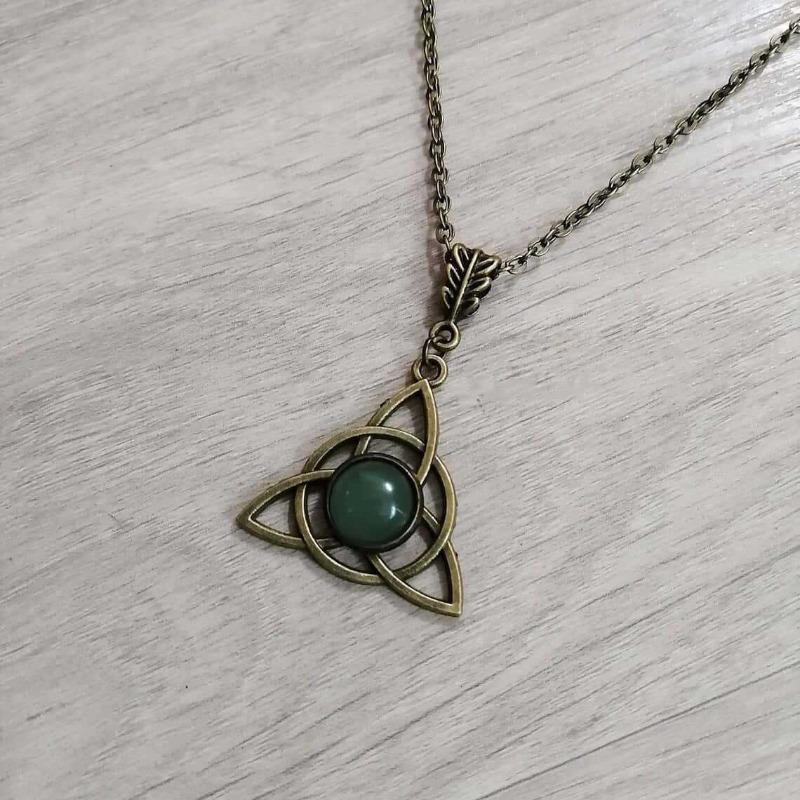 Norse Viking Celtic Trinity Knot Green Gemstone Pendant Necklace for Wome Retro Bronze Color Pagan Witchy Halloween Jewelry Gift