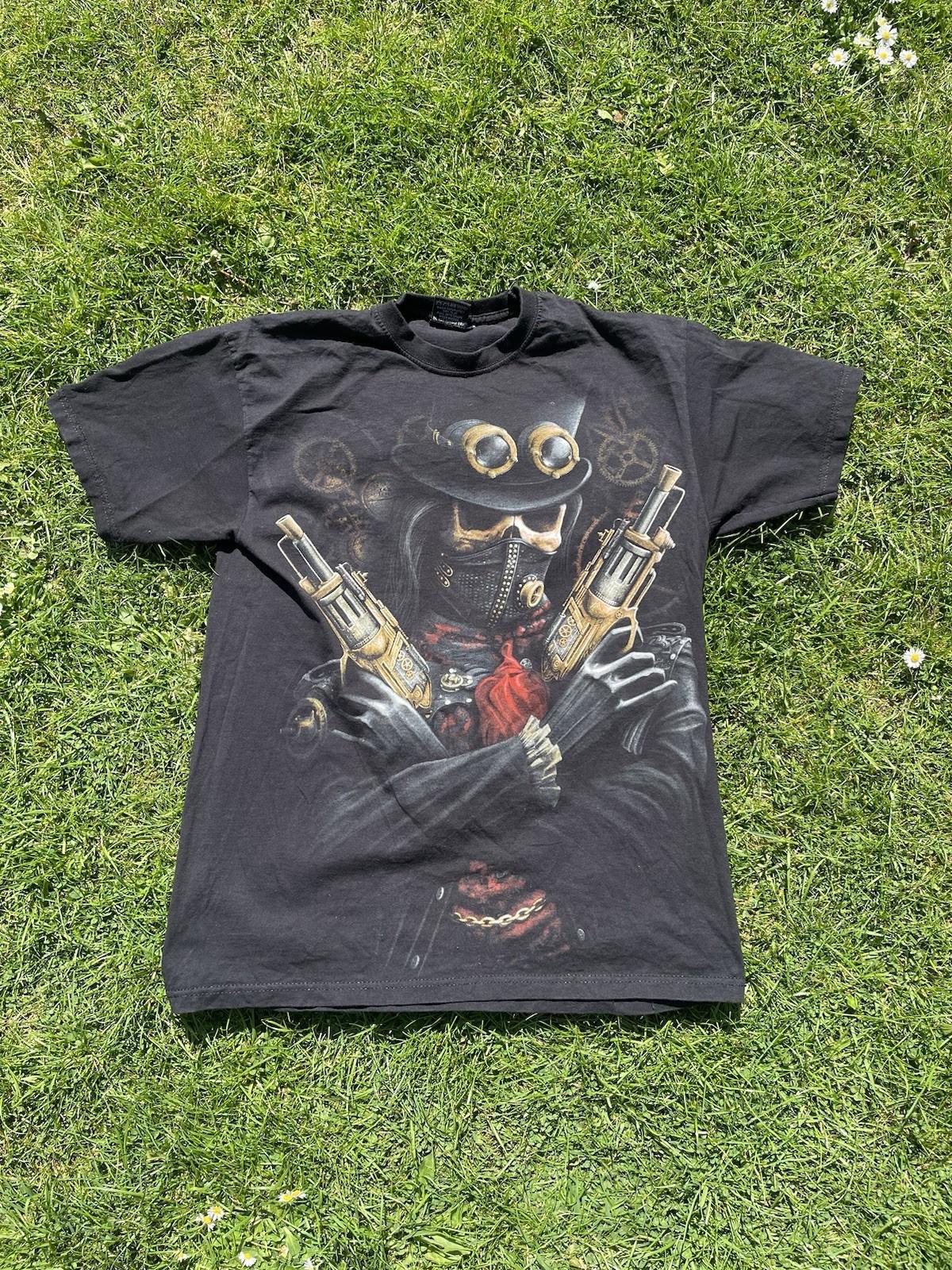 Vintage Spiral Graphic T Shirt Medium Gothic Skull XL