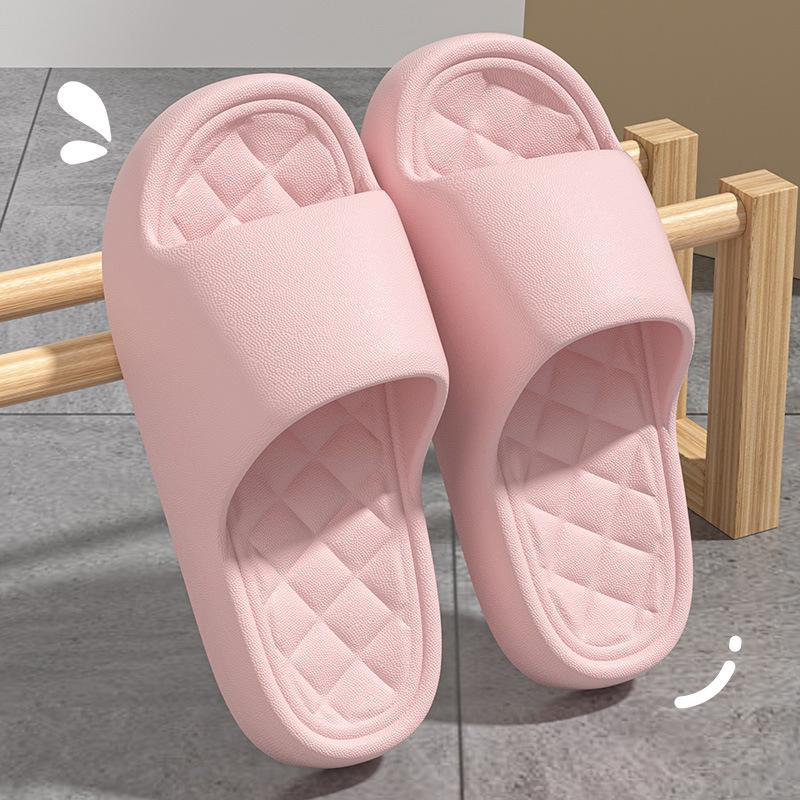 

Женские летние тапочки 2025 года с мягкой подошвой, нескользящие, на толстой подошве, для дома и улицы 40-41