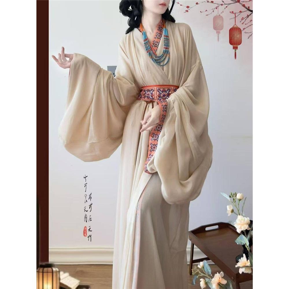 Original restauriertes Hanfu-Set für Frauen aus der Zeit der Streitenden Reiche, Zhiju, Kreuzkragen, weite Ärmel, locker, gerader Saum, Robe, traditionelles chinesisches Kostüm