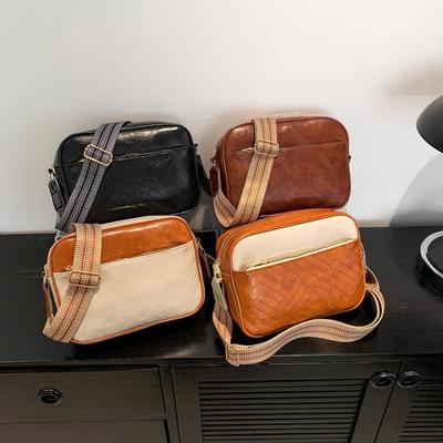 Tendance Mode Correspondance de Couleurs Printemps Simple Décontracté Rétro Personnalisé Messenger à Large Bande Épaule Petit Sac Carré