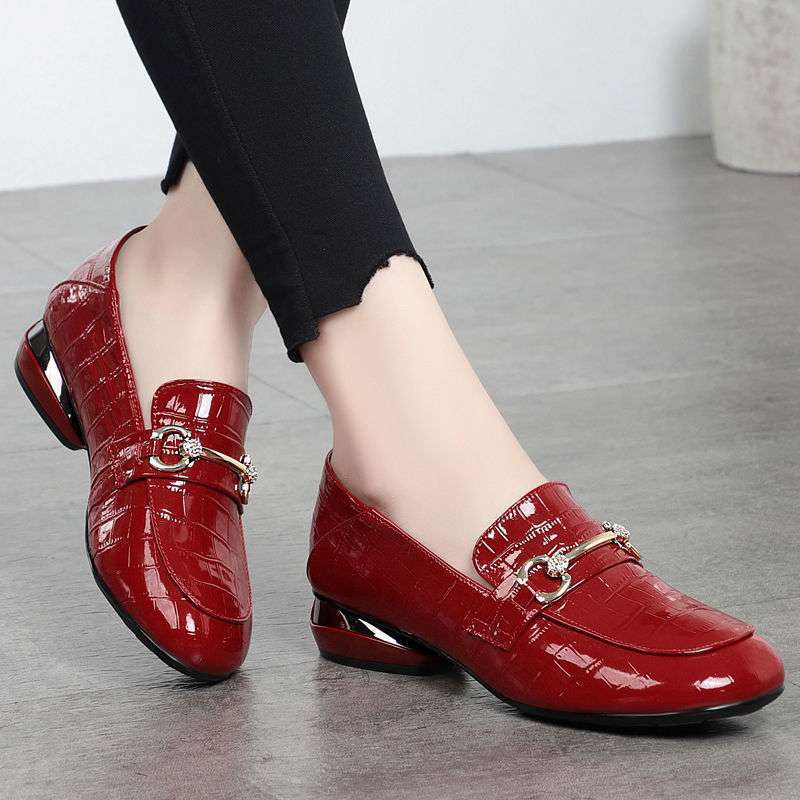Soft Leather Single Shoes Women's New British Style Leather Shoes Bright Leather One Pedal Two Shoes