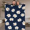 1pc Daisy Pattern Throw Blanket - Soft Flannel All-Season Warmth, Contemporary Geometric Design In Mixed Colors, Versatile for