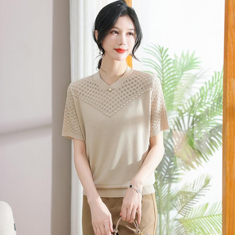 Mom's Summer 2026 Elegant Ice Silk Short-Sleeve Top for Middle-Aged & Elderly Women - Perfect for Mother's Day.