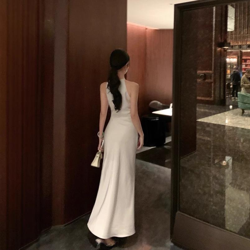 Satin Evening Dress, High-end Light Luxury Dress, New Women's Clothing, Hanging Neck, Waist, Thin, Buttocks, Fishtail Long Dress, Women