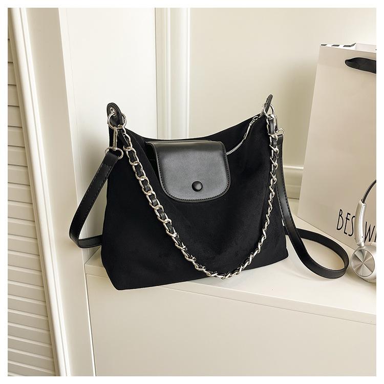 

Женская сумка-тоут под мышкой 2025 новая замшевая Maillard большая вместимость на плечо кроссбоди цепочка сумка-ведро большая сумка чёрный