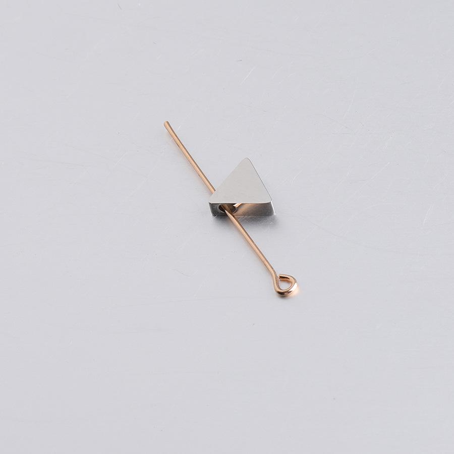 

Треугольные бусины из нержавеющей стали с наконечником 1,8 мм, геометрическая зеркальная отделка 9x8 мм для самодельных украшений 9*8mm Triangle Beads with Small Hole