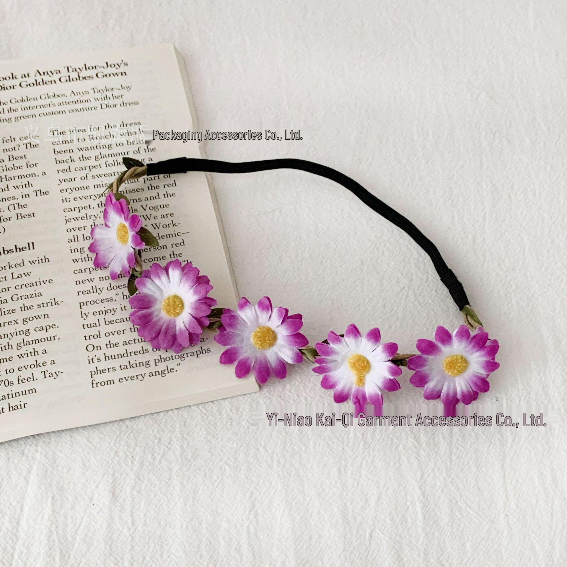 

Korean Daisy Wreath Bridal Headband: Floral Braid for Festivals & Holidays