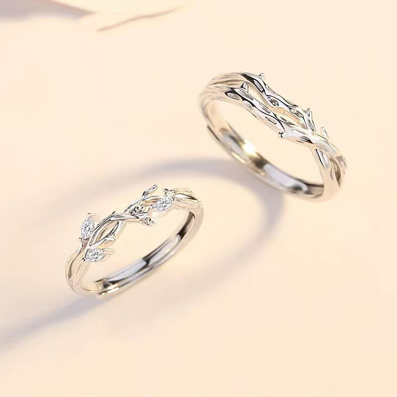 Customized Silver-Plated Linked Branch Couple Rings - Unique Christmas Gift for Girlfriend/Boyfriend