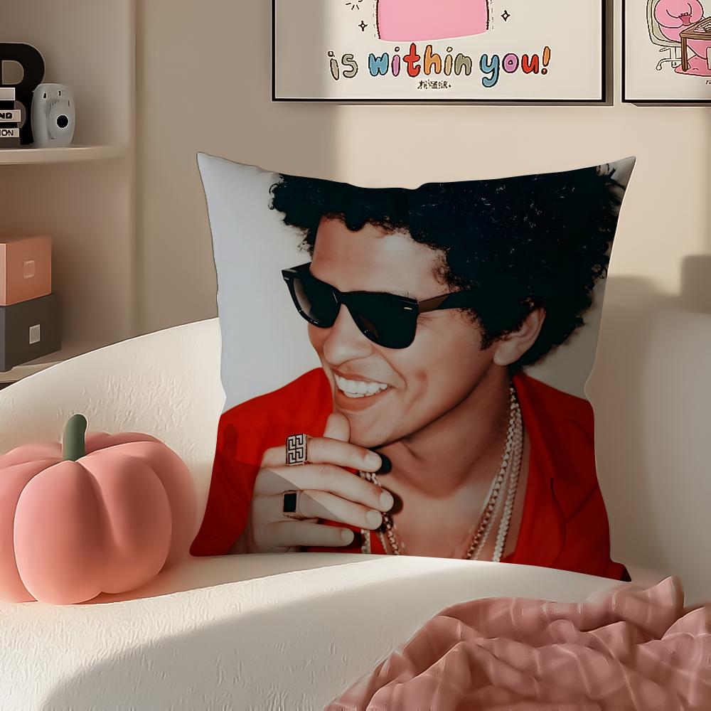 Classic Pop American Singer BBruno Mars Cushion Cover Pillowcase Short Plush Invisible zipper Room Sofa Cushion Cover