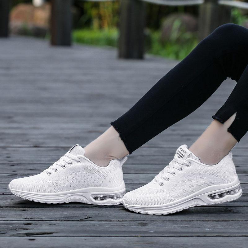 Spring and Summer Mesh Breathable Shoes Sports Shoes Students White Running Shoes Casual Shoes Lightweight Deodorant