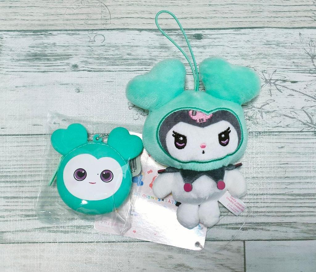 [USED] TWICE LOVELYS Sanrio Mina Silicone Mini Wallet Gigo Exclusive