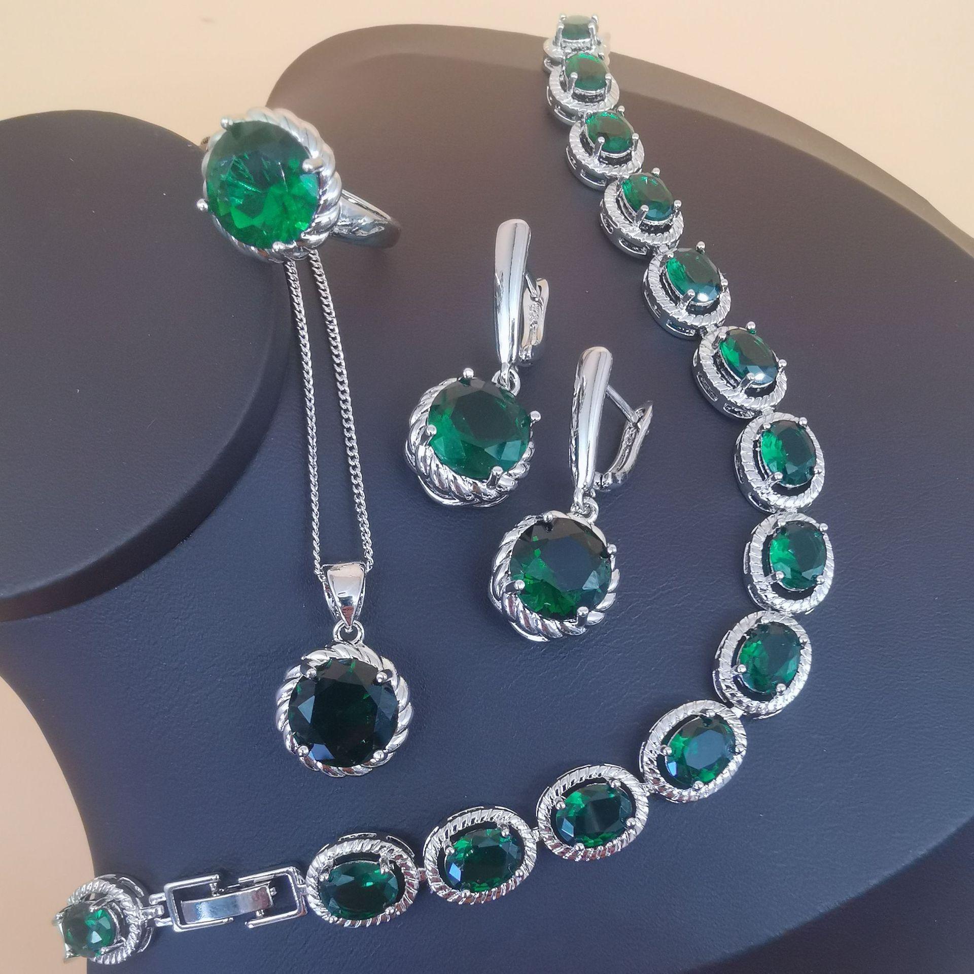 

Темперамент Маленький Аромат Мода Кристалл Ювелирные Изделия Платиновое Покрытие Жареное Тесто Твисты Ожерелье Серьги Кольцо Комплект Ручная Одежда ring size 10