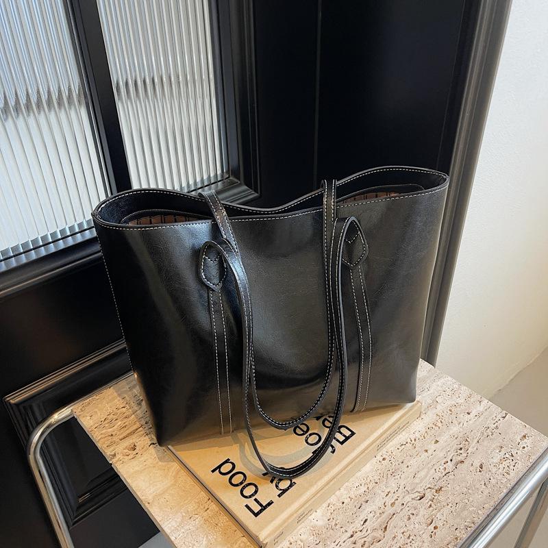 Premium sense large capacity tote bag women's new popular versatile shoulder bag retro commuter bag