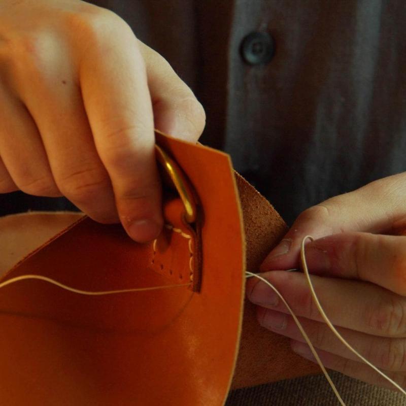 Gewachste Schnur 0,5 mm Leder Nähgarn Gewachstes Garn 115 Yards/Spule für Leder Nähen Buchbinden Schuhreparatur