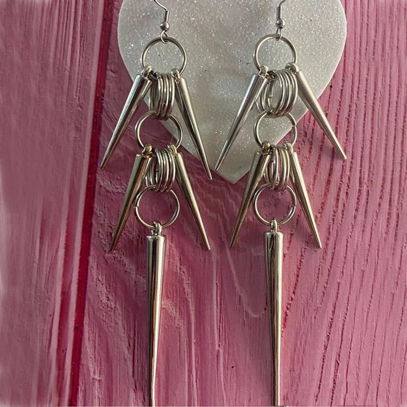 Retro Ruby Water Drop Earrings - European American Fashion Statement Piece