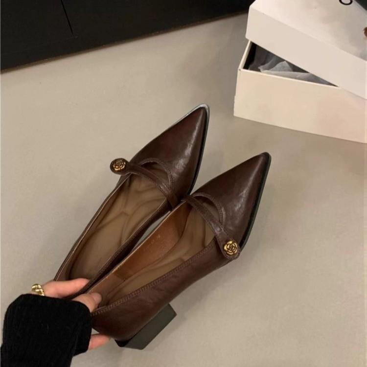 

Camellia one-word buckle thick heel single shoes pointed temperament small fragrant Mary Jane brown retro light mouth high heels women 40 коричневый