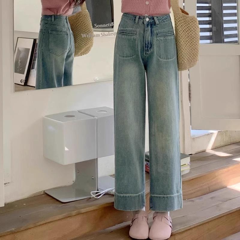 

Women s Light-Colored High-Waisted Slim Fit Retro Straight Leg Jeans - Petite, Cropped, Stylish, and Cuffed Wide Leg for Spring. XS