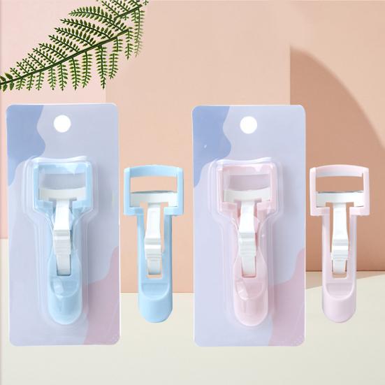 Eyelash Curler Compact Size Ergonomic Design Spring Handle Long-Lasting Effect Comfortable Grip Precision Curl Control Eyelash Lift Makeup Tool for