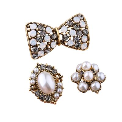 Neue 3 teile/satz Perle Und Strass Pins Brosche Für Frauen Und Männer Vintage Bowknot Blume Abzeichen Schmuck Geschenke