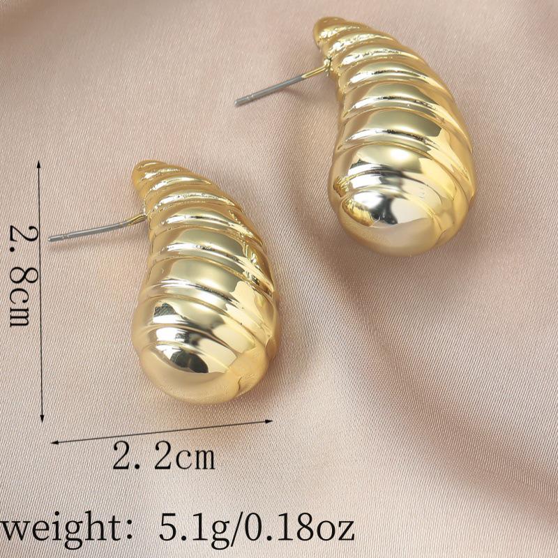Exaggerated Holiday Fishtail Metal Earrings - Fashionable European & American High-end Style
