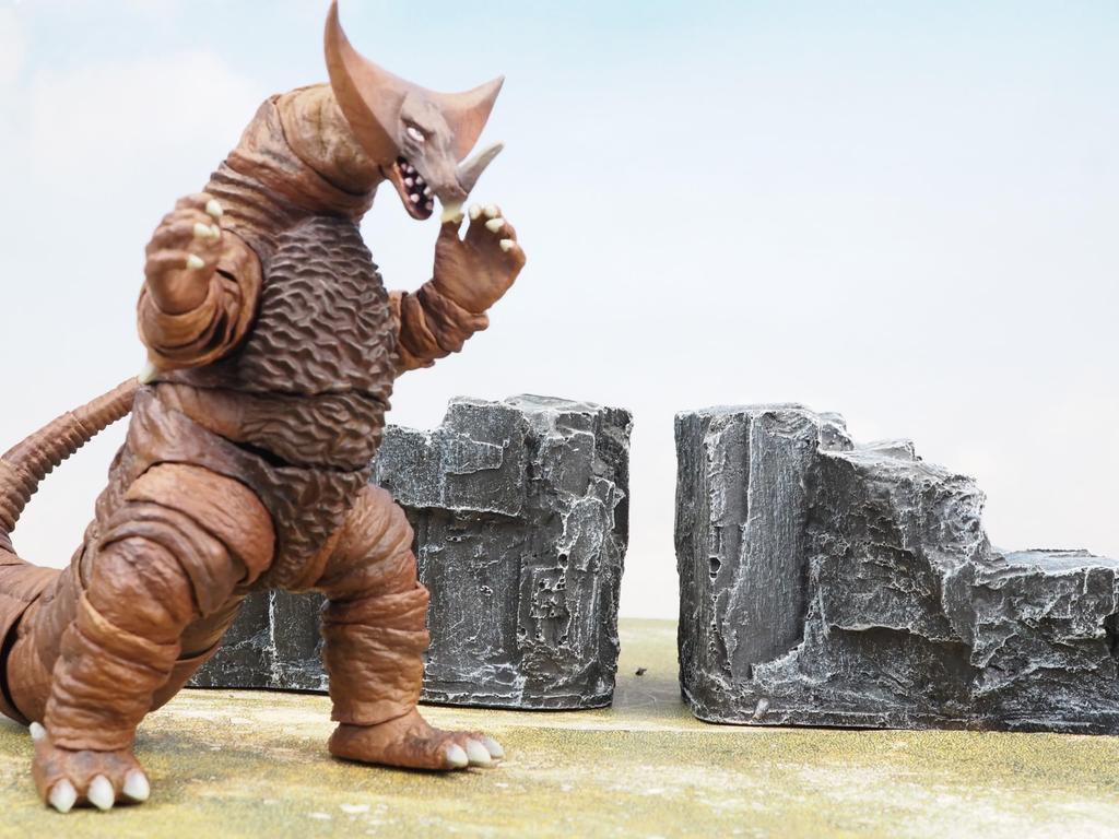 In Three 15 X X 8cm Medium Scale Rocky Mountain Set for Figma Gunpla Arts Diorama Sheet for Model Set of 2 Rocky Mountains [Good Directions] 6.5