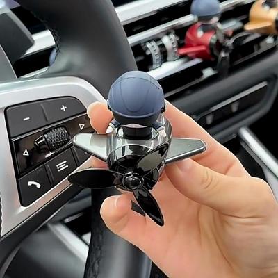 1 Stück Auto Lufterfrischer Parfüm Clip Astronauten Stil Auto Aromatherapie LED Ventilator Duft Aroma Diffusor Auto Luftauslass Erfrischer Automobil Dekoration