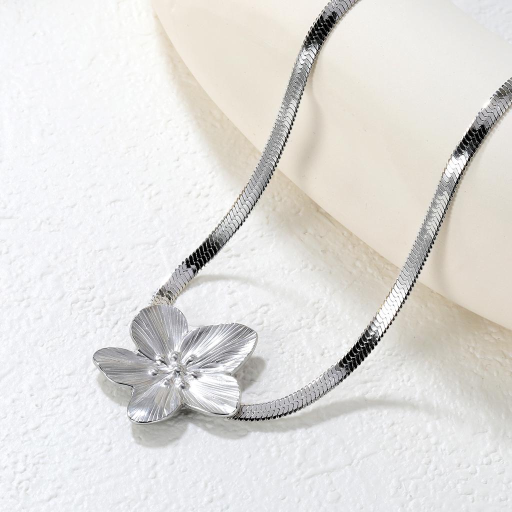 LUXUKISSKIDS 2PC Women's Fashion Trendy Stainless Steel Flower Earrings Necklace Set Gold-Plated Jewellry Party Dressing Gifts