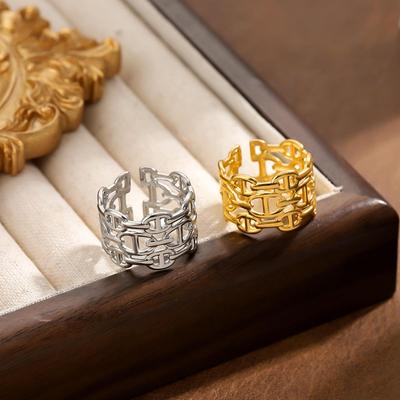 Elegante Anillo Abierto Ajustable de Acero de Titanio de Alta Gama Europeo y Americano para Mujer - Acero Inoxidable que no Pierde el Color