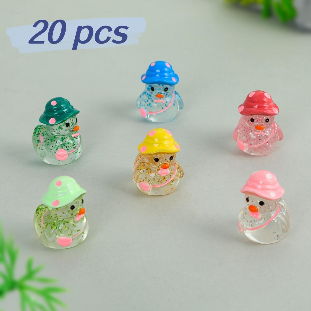 

20 Glow-in-the-Dark Duck Decorative Statues - Resin fan-shaped edge miniature statues, soft colors, unique home and holiday deco