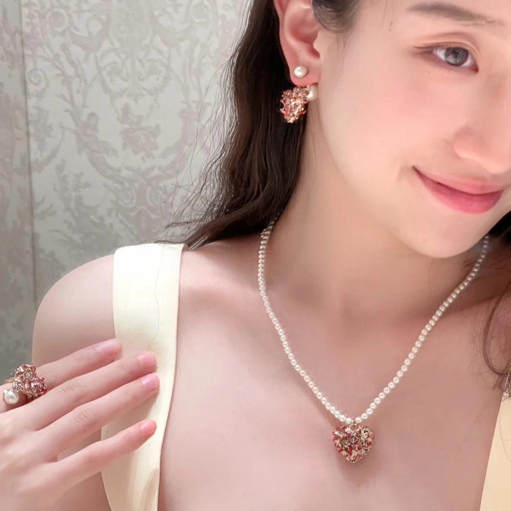2024 Latest Hot Brand Trend Women's Necklace Luxury Jewelry For Women Fashion Heart Designer Pendant Pearls Lady Party Necklace