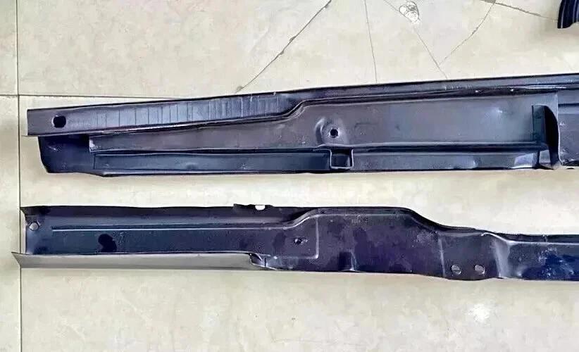 Suzuki Samurai SJ Frontblech unterer Träger Haubenstütze Strebe Grillhalterung Rahmen