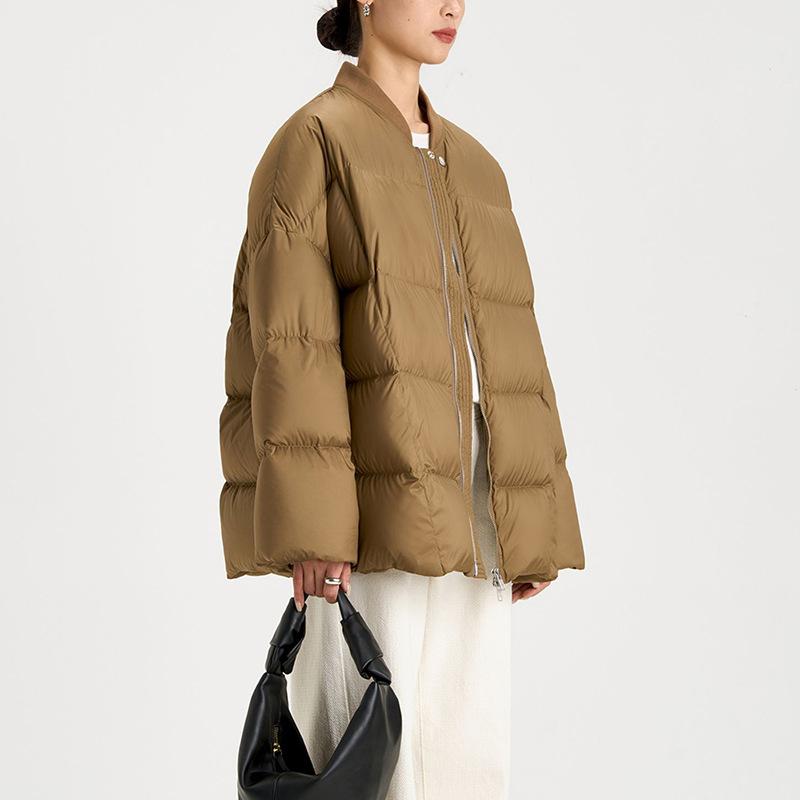 

Женская пуховая куртка с белым утиным пухом, бейсбольным воротником, новая модная теплая трендовая одежда-пуховик на зиму 2025 S хаки