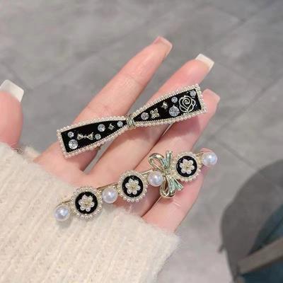 Französische Vintage Kamelienblume Perle Samt Haarspange Damen Elegant Seitlicher Pony Haarnadeln Mädchen Haaraccessoires