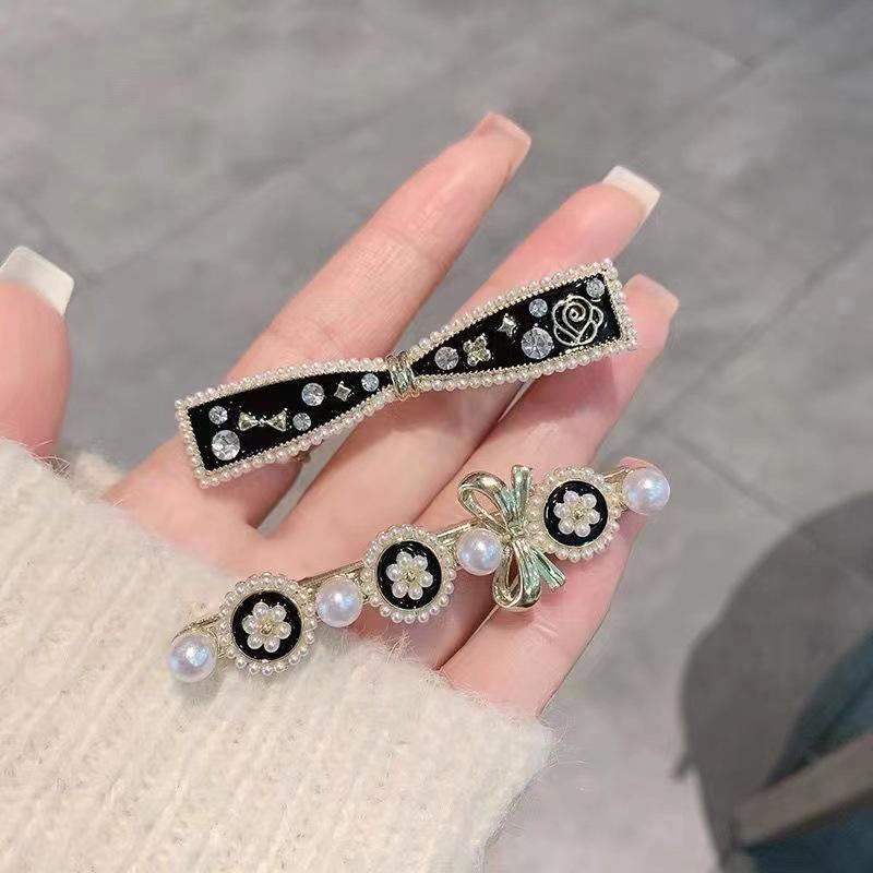 Französische Vintage Kamelienblume Perle Samt Haarspange Damen Elegant Seitlicher Pony Haarnadeln Mädchen Haaraccessoires