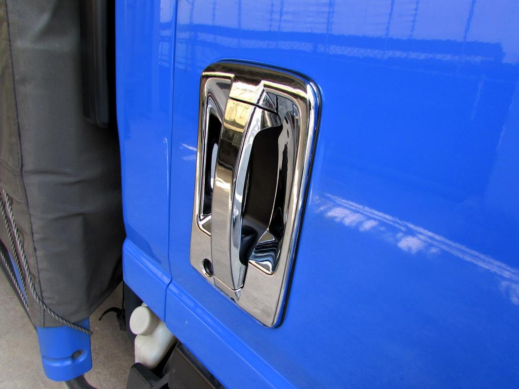 BRIGHTZ Chrome Door Handle Covers and Knob Plate Set, Type B, for Isuzu Five Star Giga (Truck-S-006) - Part Number: 22917