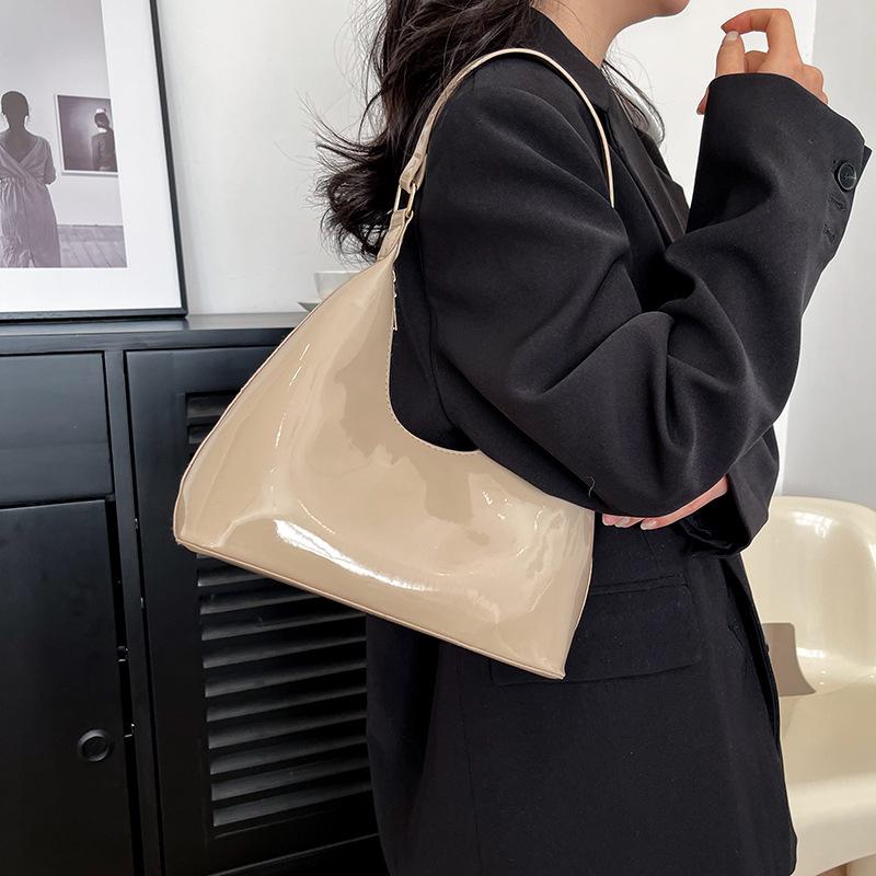 Glossy Shoulder Bag Fashion PU Leather Solid Color Messenger Bag Purse Women Shoulder Bag Hobo Handbag AVE