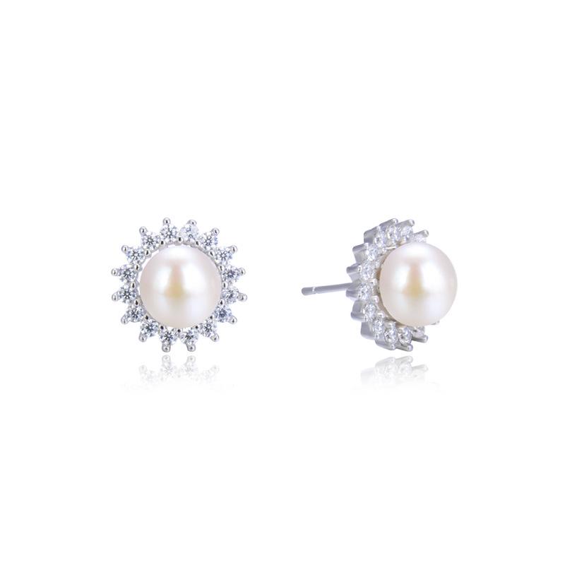 Sunflower Freshwater Pearl Stud Earrings, 925 Sterling Silver, Minimalist Design for Autumn/Winter, High-End Luxury for Women.