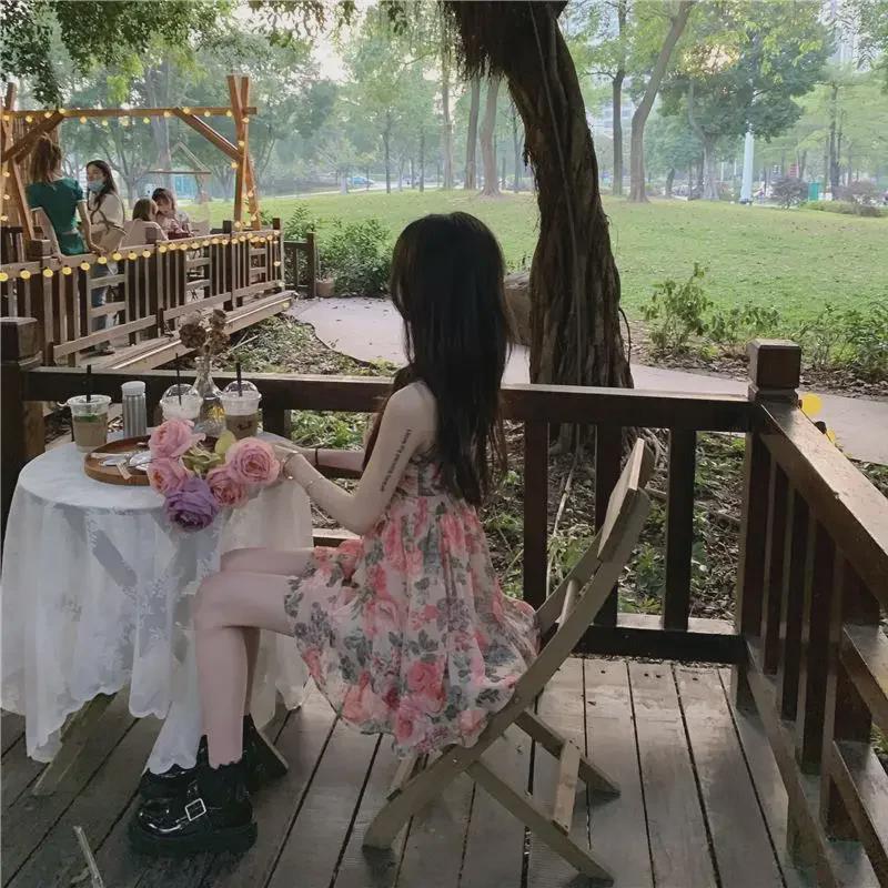 High-Waisted Floral Suspender A-Line Dress - French Spring/Summer Style.