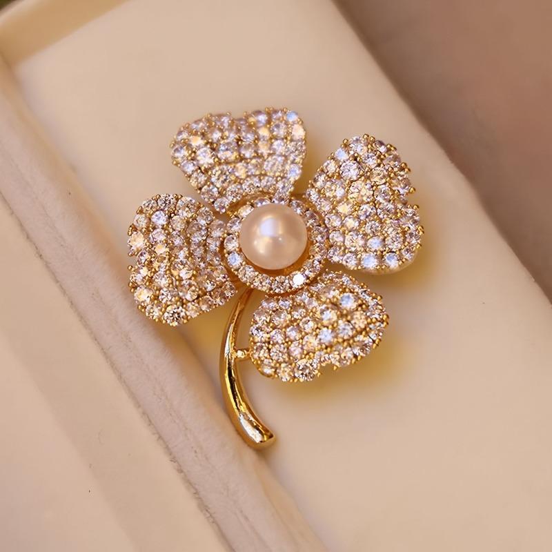 Ethnic-style Clover Brooch, High-end and Elegant Four-leaf Clover Pearl Brooch, Exquisite and Light Luxury Pin