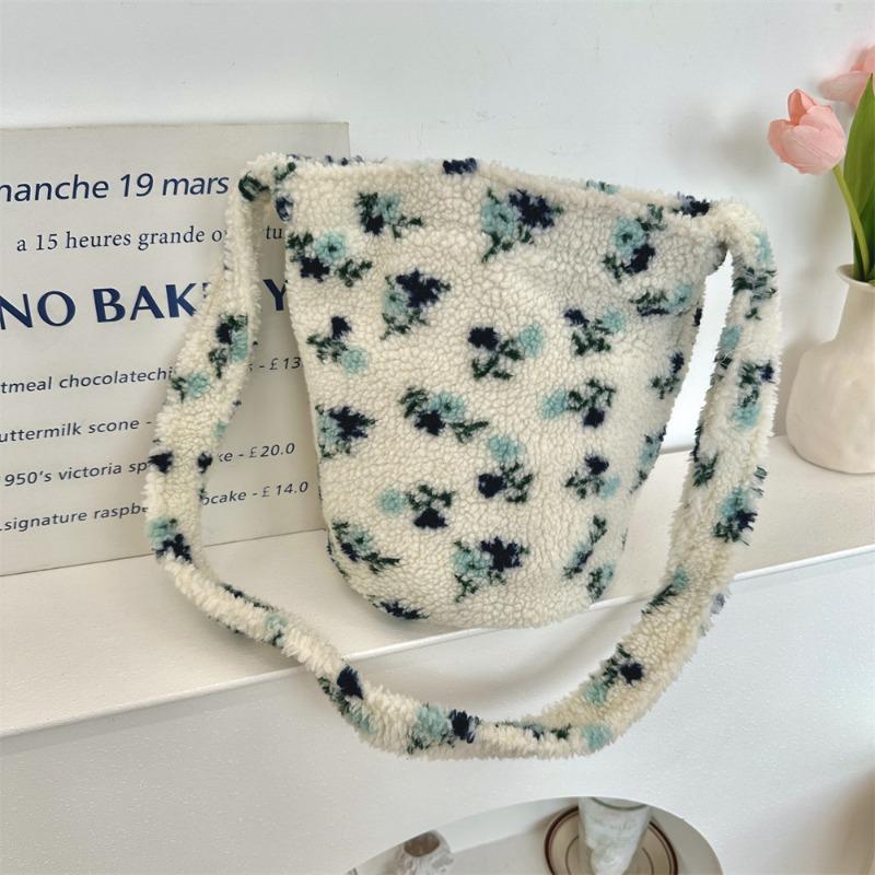 41 Lamb wool bucket bag messenger bag autumn and winter new retro plaid color scheme women's large-capacity shoulder bag