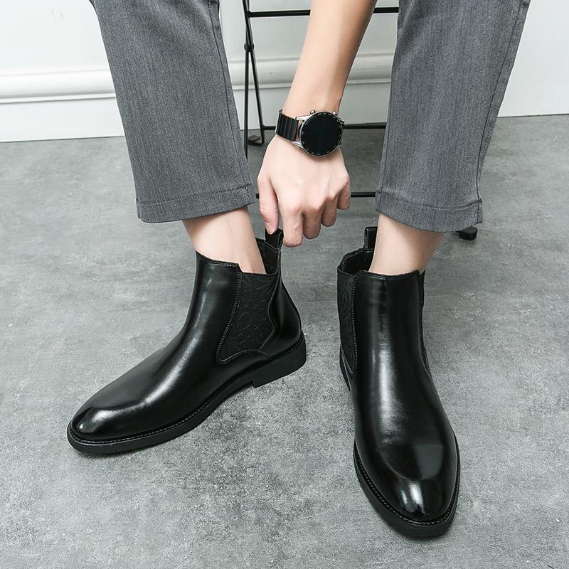 2025 High Quality Men Boots Stylish Male Shoes Thick Bottom Men Casual Boots Genuine Leather Men Wedding Dress Shoes