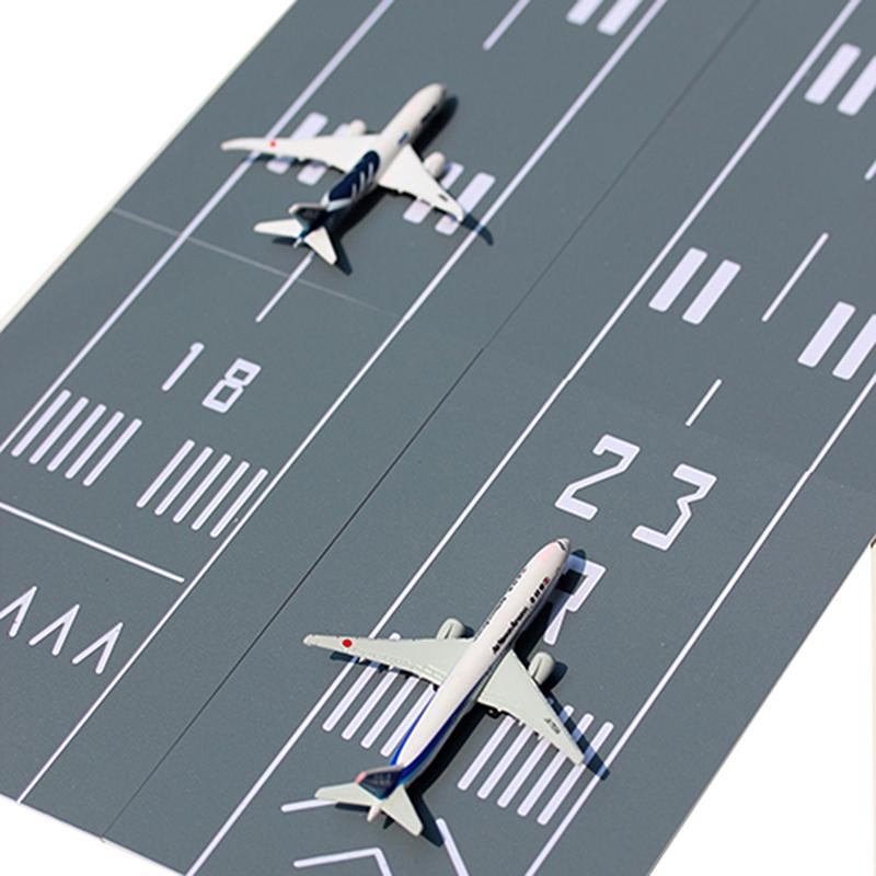 Diy Mini Simulation Passenger Aircraft Model Runway Platform Civil Flight Takeoff And Landing Background Sand Table Toy 15X10Cm