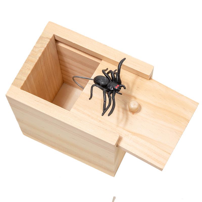 Jump Scare Wooden Prank Box - Spider Toy Horror Box Gag for TikTok