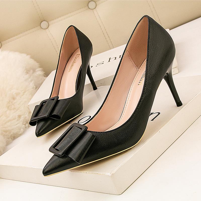 Süße High Heels, dünne Absätze, High Heels, dünn, flacher Ausschnitt, spitze Zehen, Gürtelschnalle, elegante Bankett-Pumps, Damen
