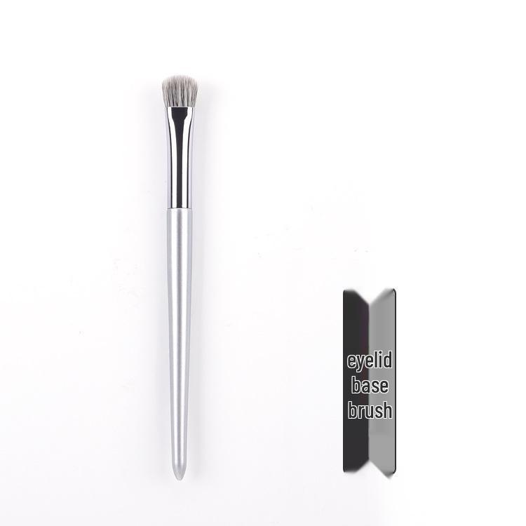 Moonlight Silver 12-Piece Makeup Brush Set: Super Soft Imitation Snow Fox Hair for Powder, Contour, and Eyeshadow.