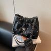 Women's Bag Fashion Shoulder Messenger Bag Texture Niche Embroidery Thread Diamond Chain Bag
