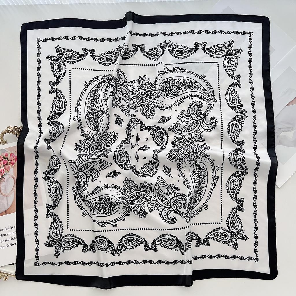 Summer Silk Scarf Women'S High-End Sense Printed Versatile Small Square Scarf Retro Decorative Scarf Office Shawl