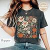 Vintage Autumn Pumpkin Shirt, Aesthetic Fall Floral Tee, Cottagecore Wildflower Harvest Tshirt, Retro Thanksgiving Gift, Boho Pumpkin Shirt